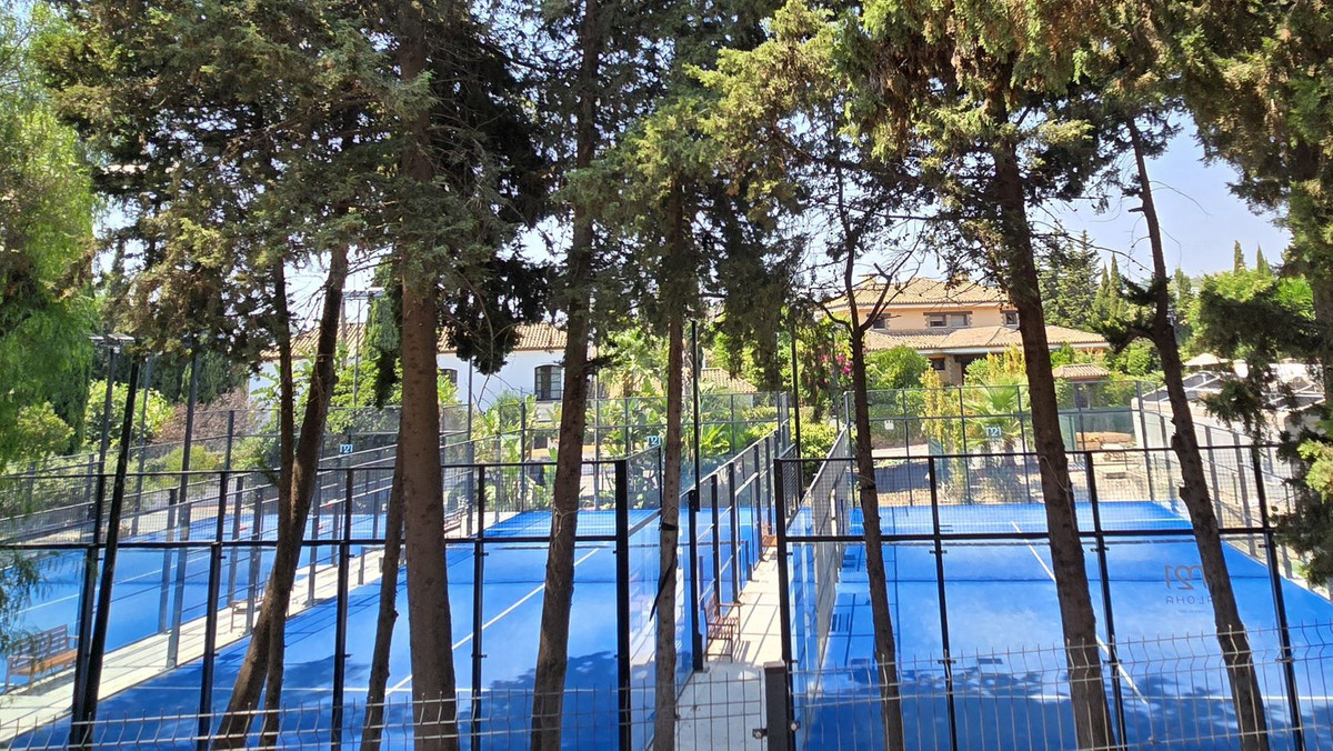 Appartement te koop in Nueva Andalucía | 2 slaapkamers H5123044