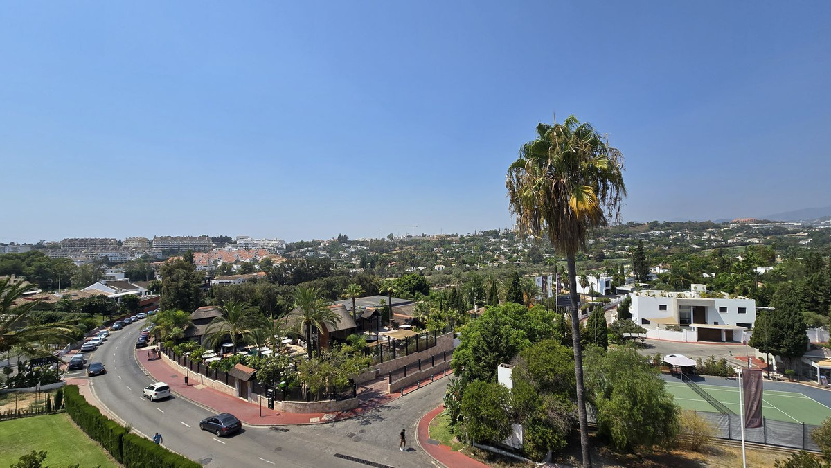 Appartement te koop in Nueva Andalucía | 2 slaapkamers H5123044