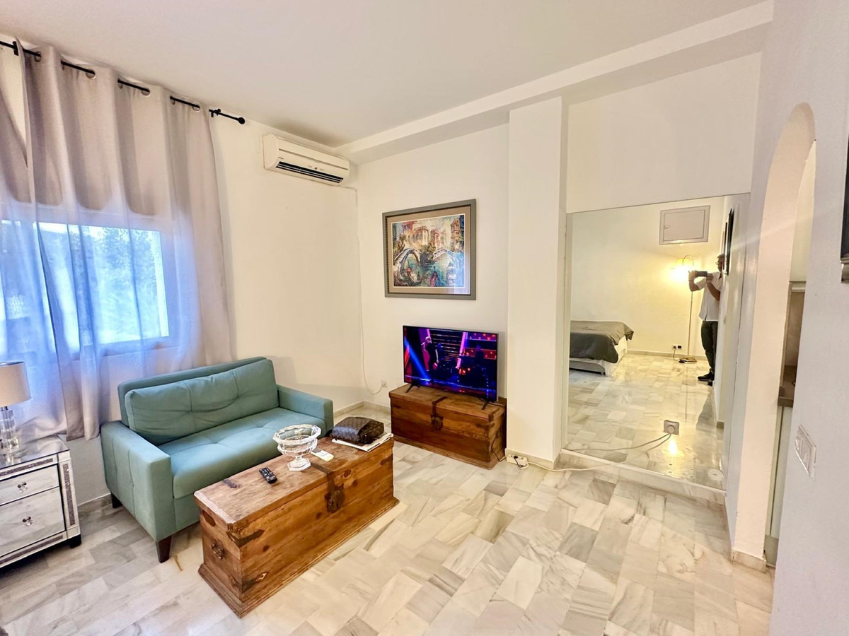 Apartment for sale in Nueva Andalucía | 0 bedrooms H5127592