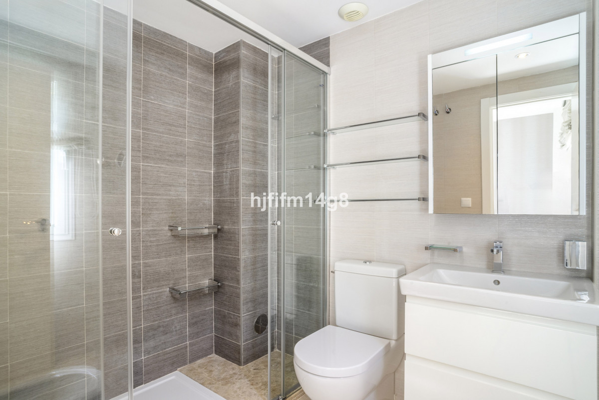 Appartement te koop in Nueva Andalucía | 2 slaapkamers H5133631