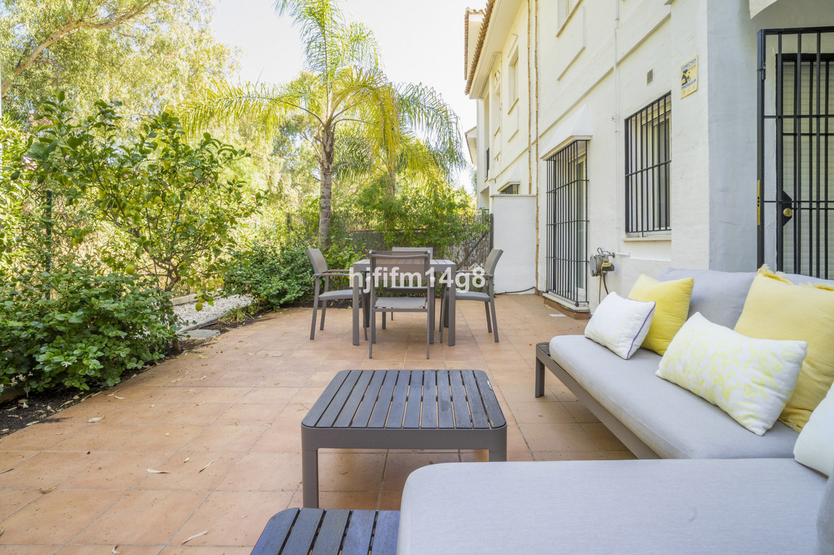 Appartement te koop in Nueva Andalucía | 2 slaapkamers H5133631