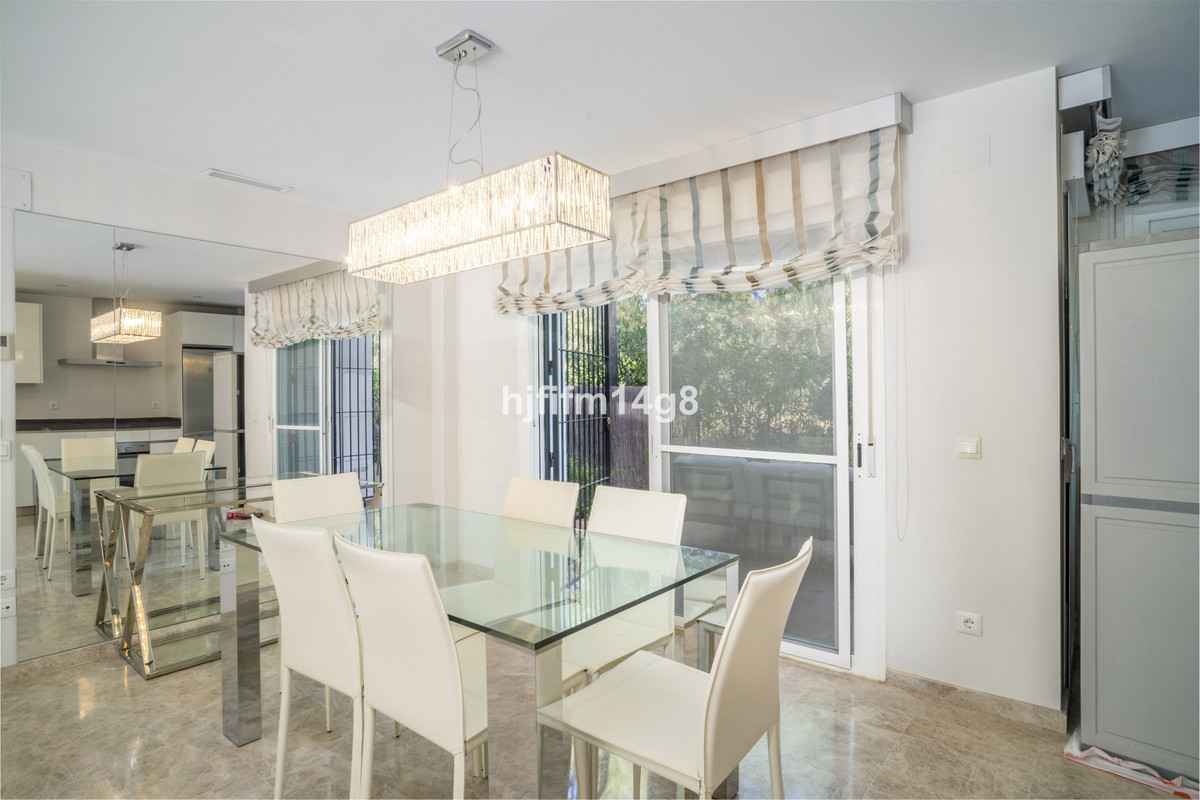 Appartement te koop in Nueva Andalucía | 2 slaapkamers H5133631
