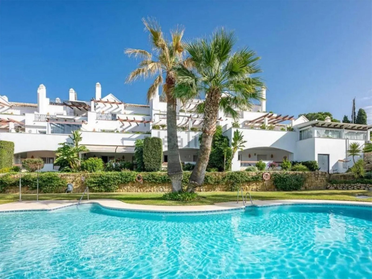 Appartement te koop in Nueva Andalucía | 2 slaapkamers H5134756