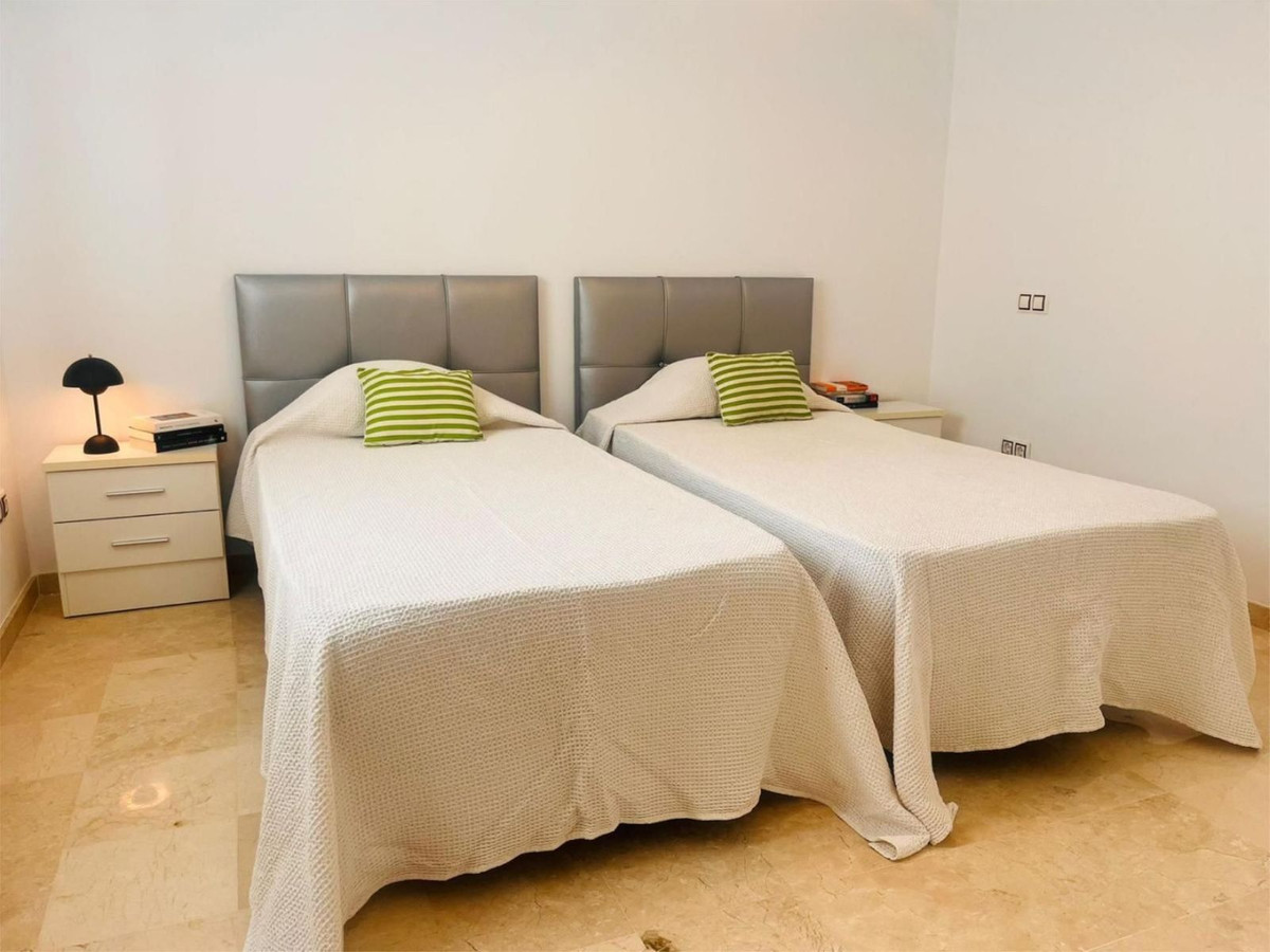 Appartement te koop in Nueva Andalucía | 2 slaapkamers H5134756