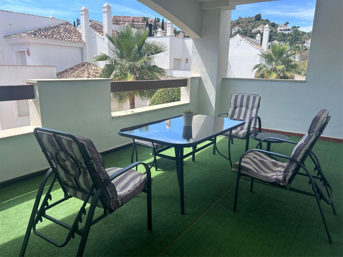Appartement te koop in Nueva Andalucía | 2 slaapkamers H5134756