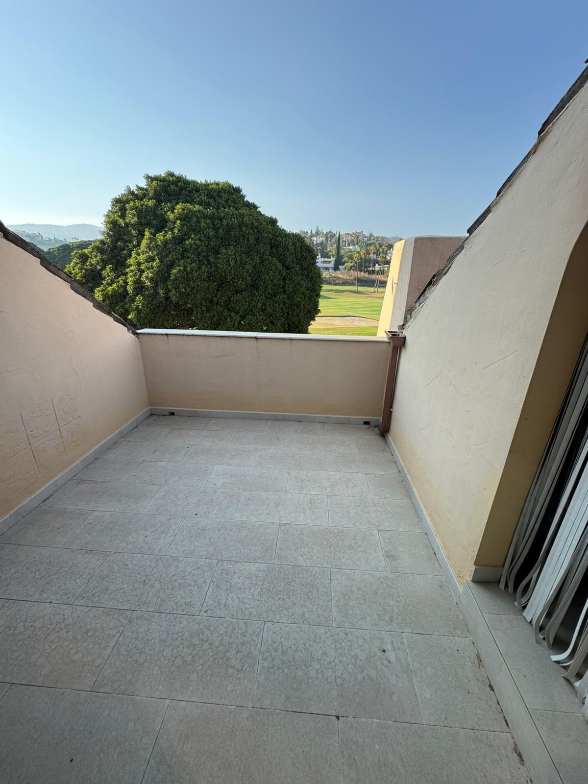 Duplex te koop in Nueva Andalucía | 2 slaapkamers H5135302