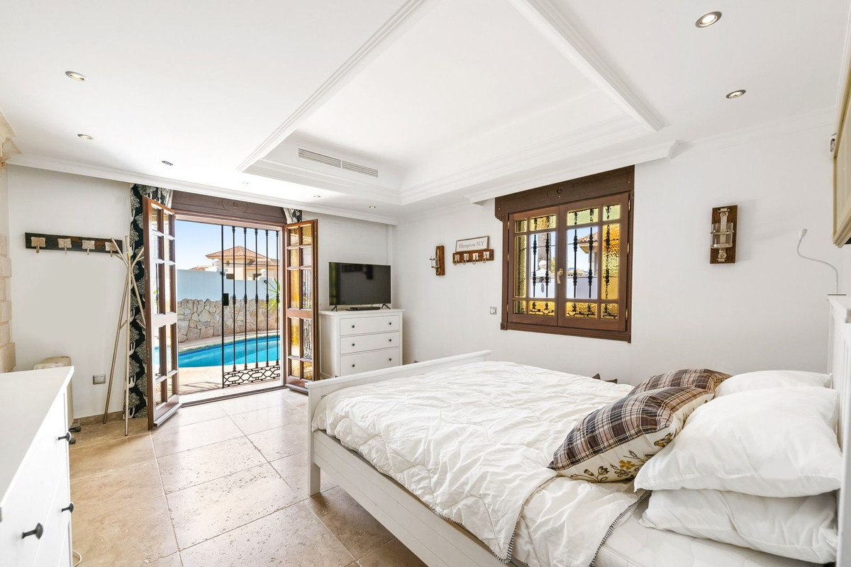 Huis te koop in Nueva Andalucía | 4 slaapkamers H5138836
