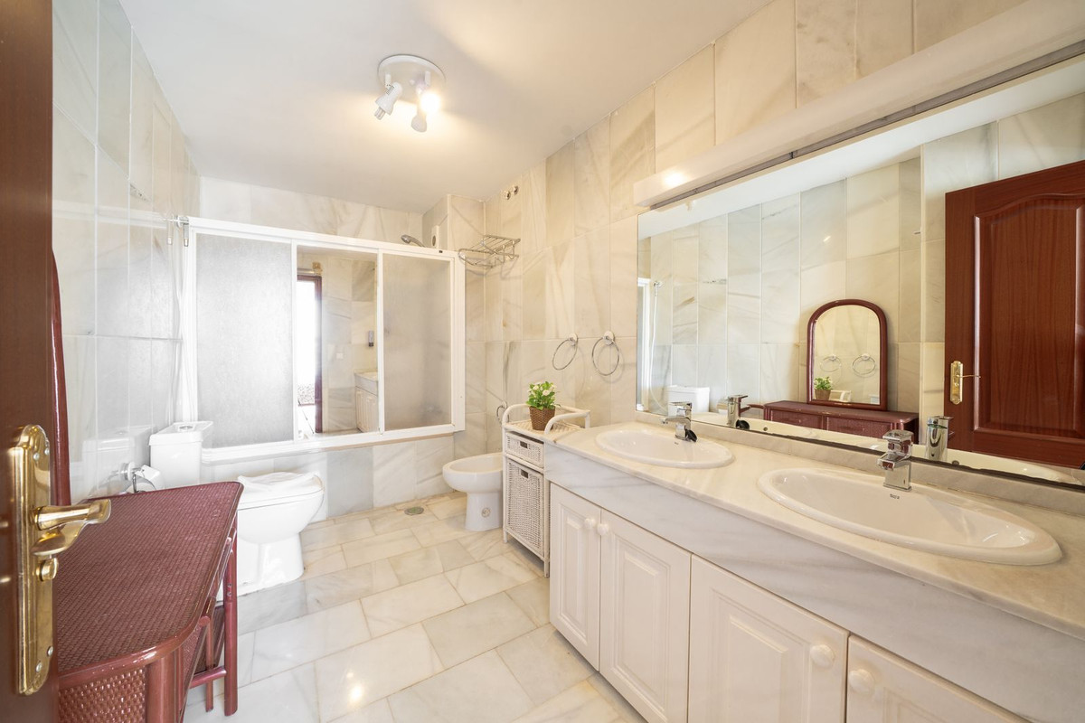 Appartement te koop in Nueva Andalucía | 3 slaapkamers H5139970