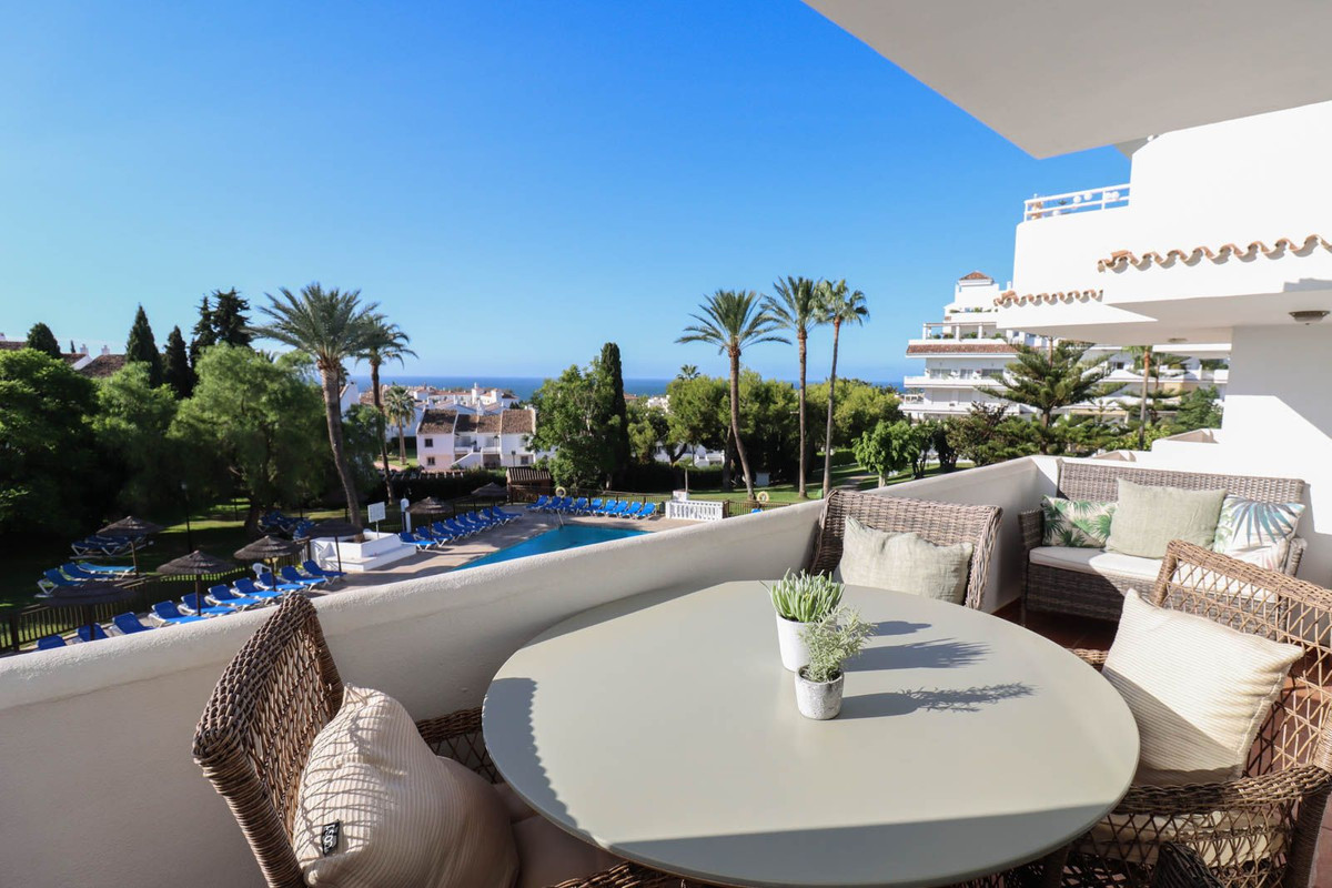 Appartement te koop in Nueva Andalucía | 2 slaapkamers H5140855