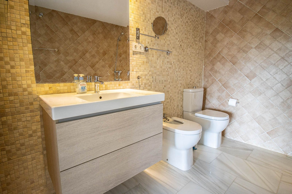 Appartement te koop in Nueva Andalucía | 2 slaapkamers H5140855