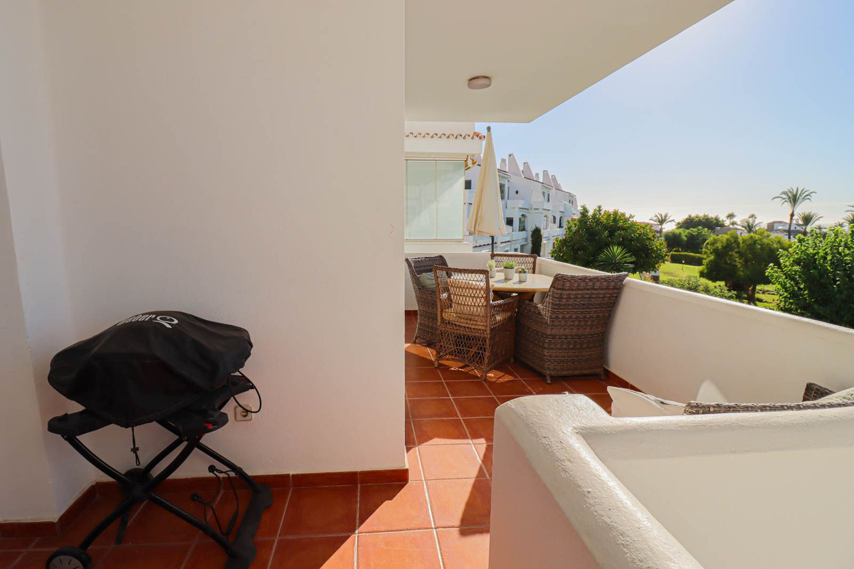 Appartement te koop in Nueva Andalucía | 2 slaapkamers H5140855