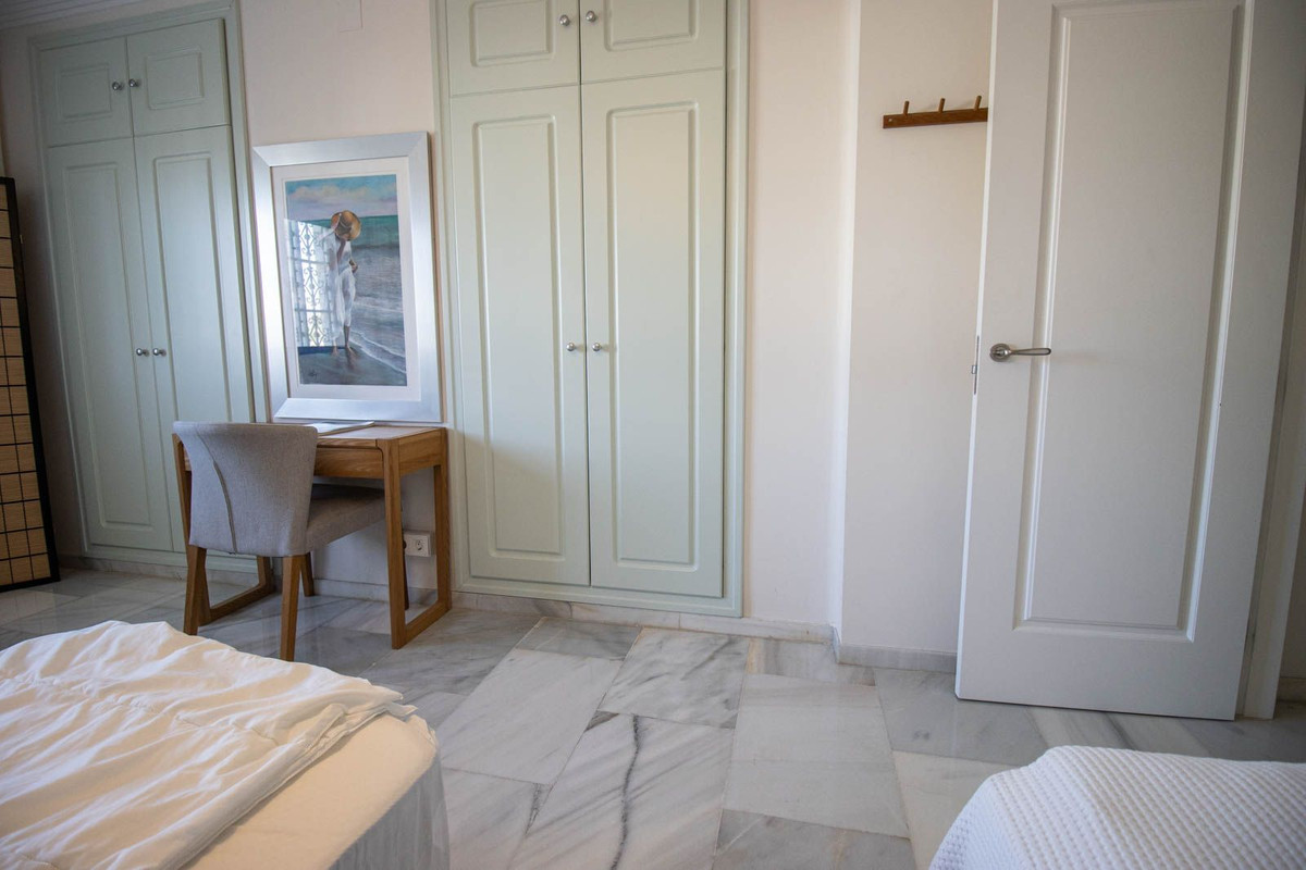 Appartement te koop in Nueva Andalucía | 2 slaapkamers H5140855