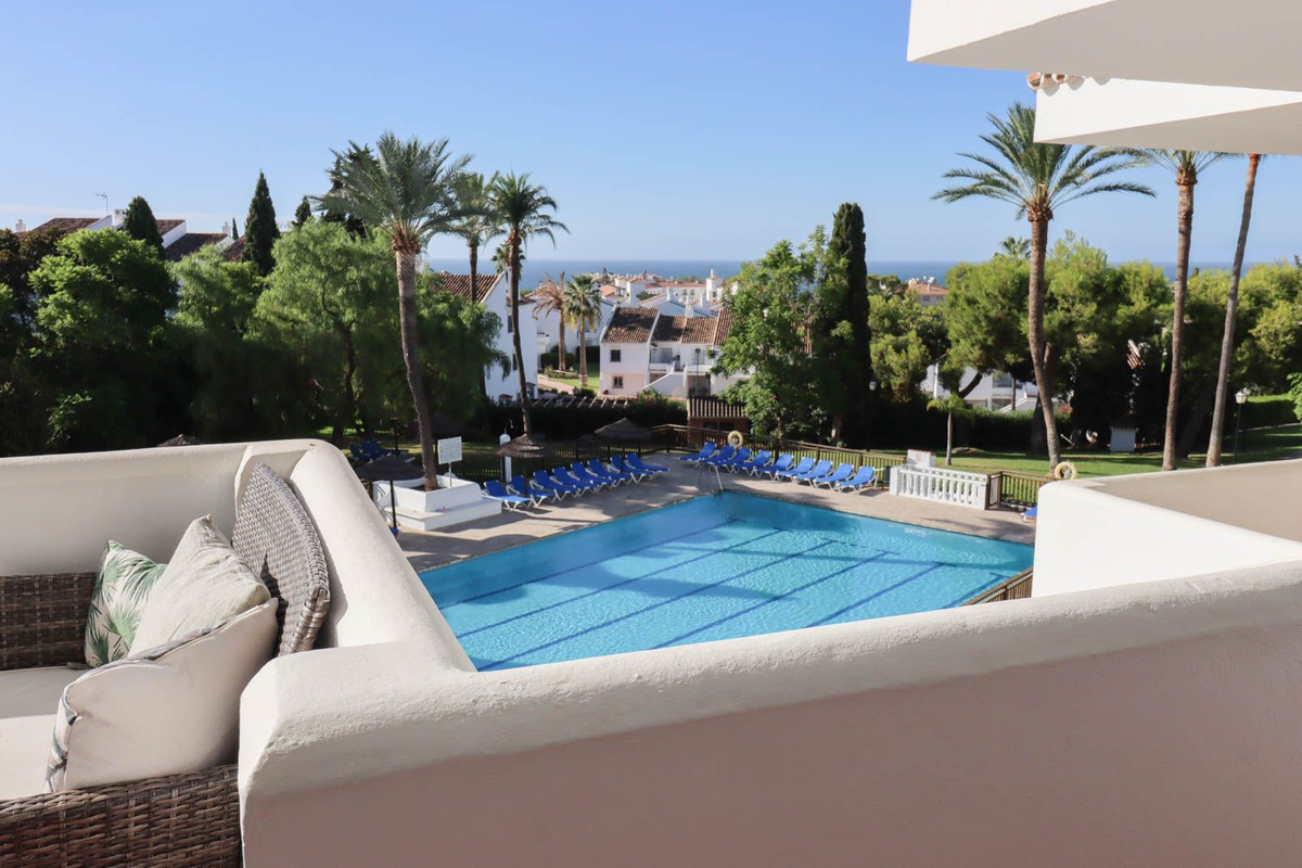 Appartement te koop in Nueva Andalucía | 2 slaapkamers H5140855