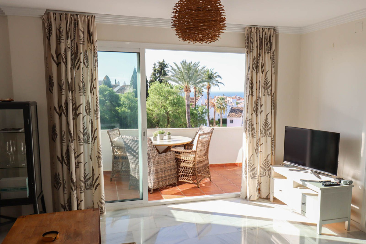 Appartement te koop in Nueva Andalucía | 2 slaapkamers H5140855