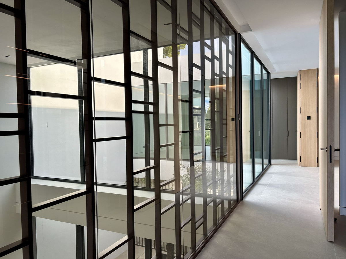 Huis te koop in Nueva Andalucía | 4 slaapkamers H5140960