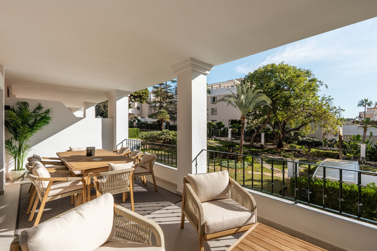 Appartement te koop in Nueva Andalucía | 3 slaapkamers H5141002