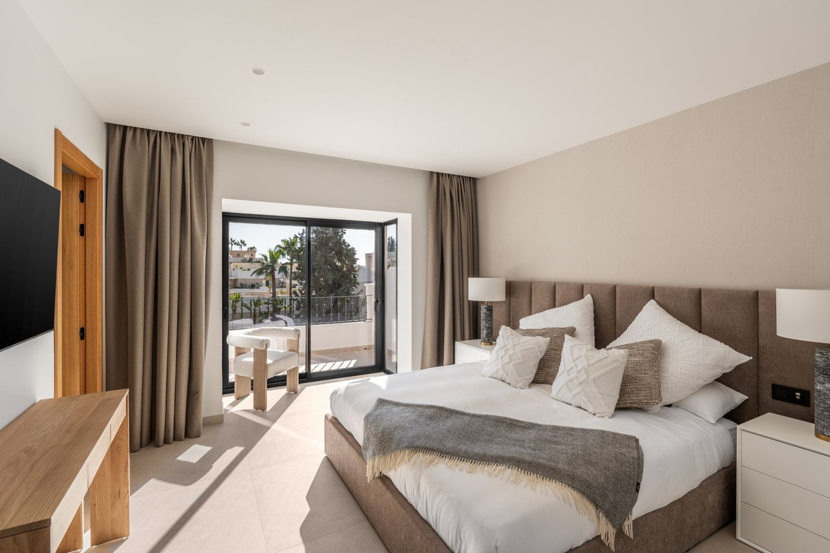 Appartement te koop in Nueva Andalucía | 3 slaapkamers H5141002