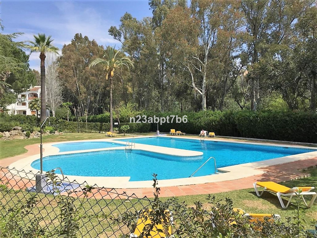 Appartement te koop in Nueva Andalucía | 2 slaapkamers H5142721