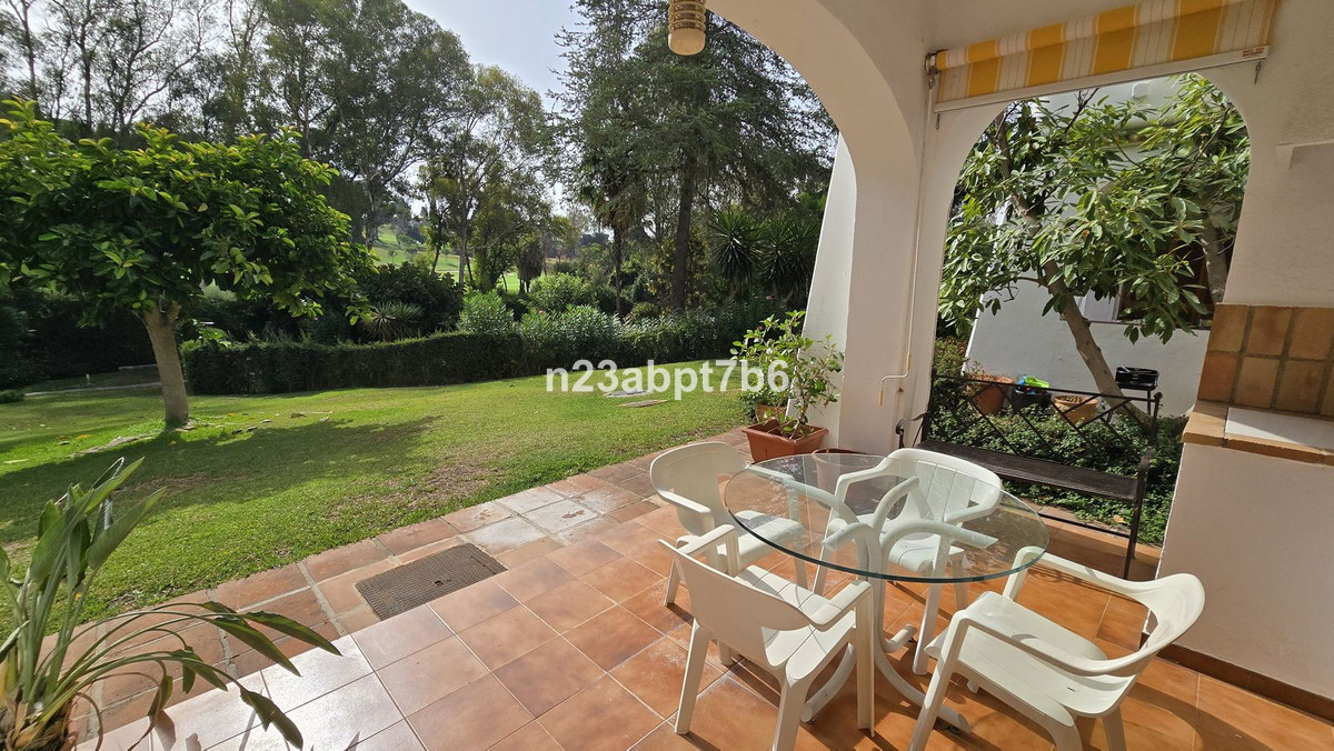Appartement te koop in Nueva Andalucía | 2 slaapkamers H5142721