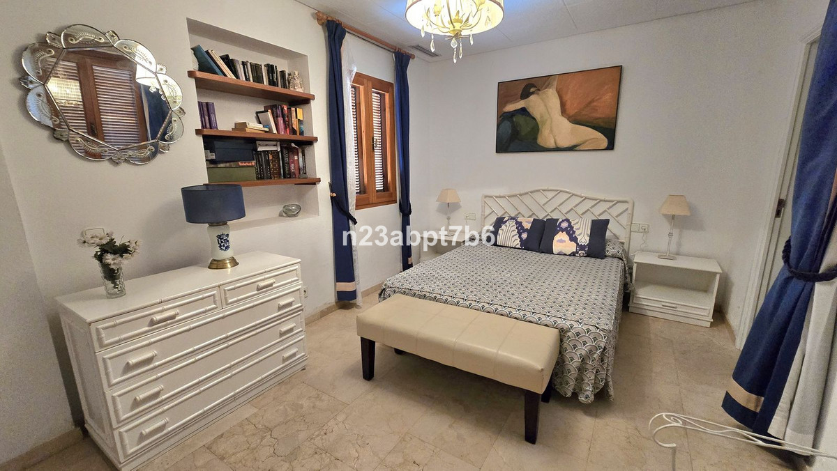 Appartement te koop in Nueva Andalucía | 2 slaapkamers H5142721