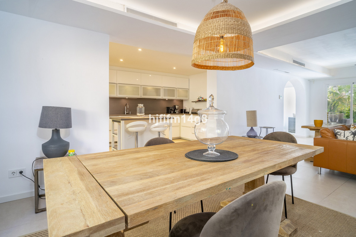 Huis te koop in Nueva Andalucía | 4 slaapkamers H5143321