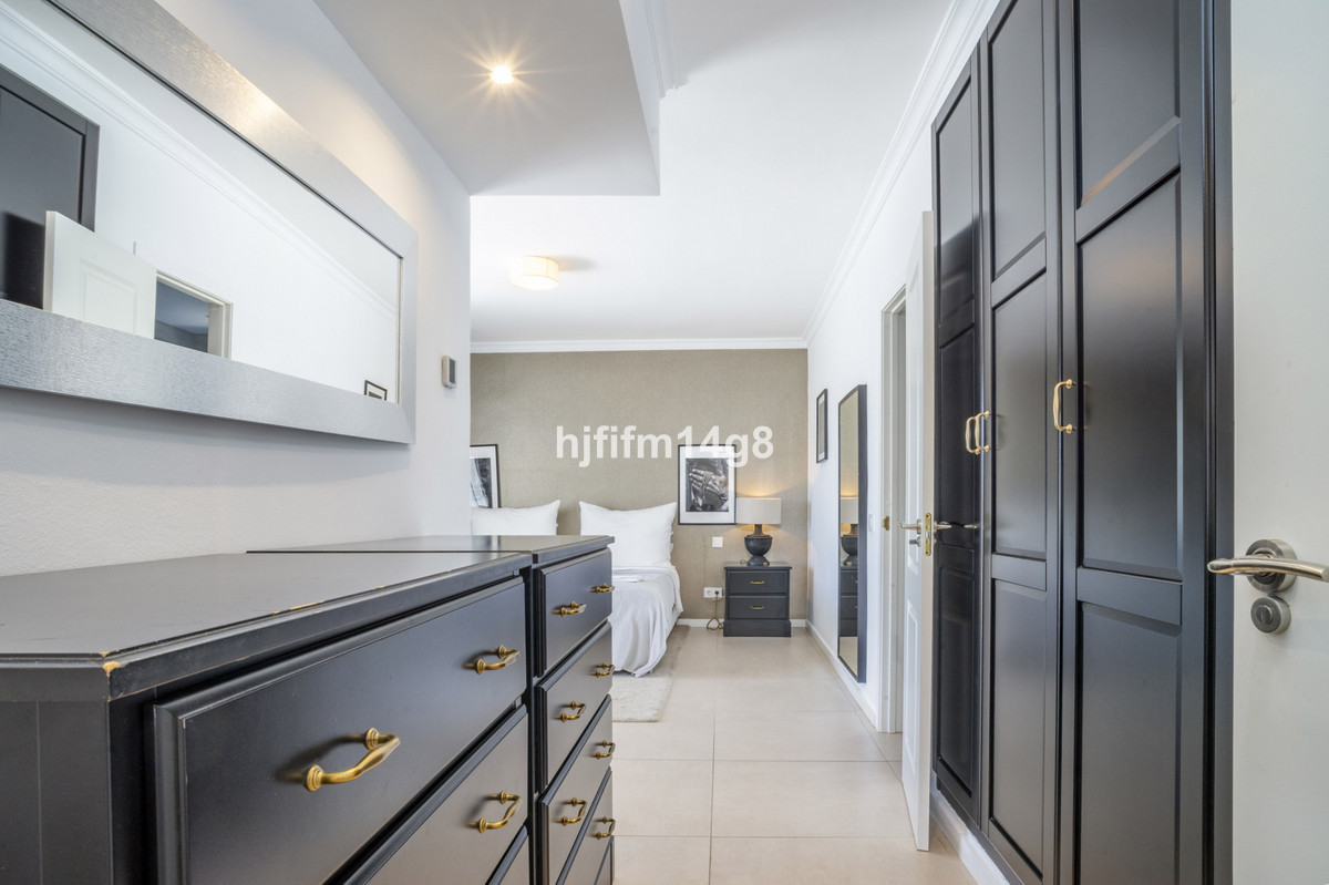 Huis te koop in Nueva Andalucía | 4 slaapkamers H5143321