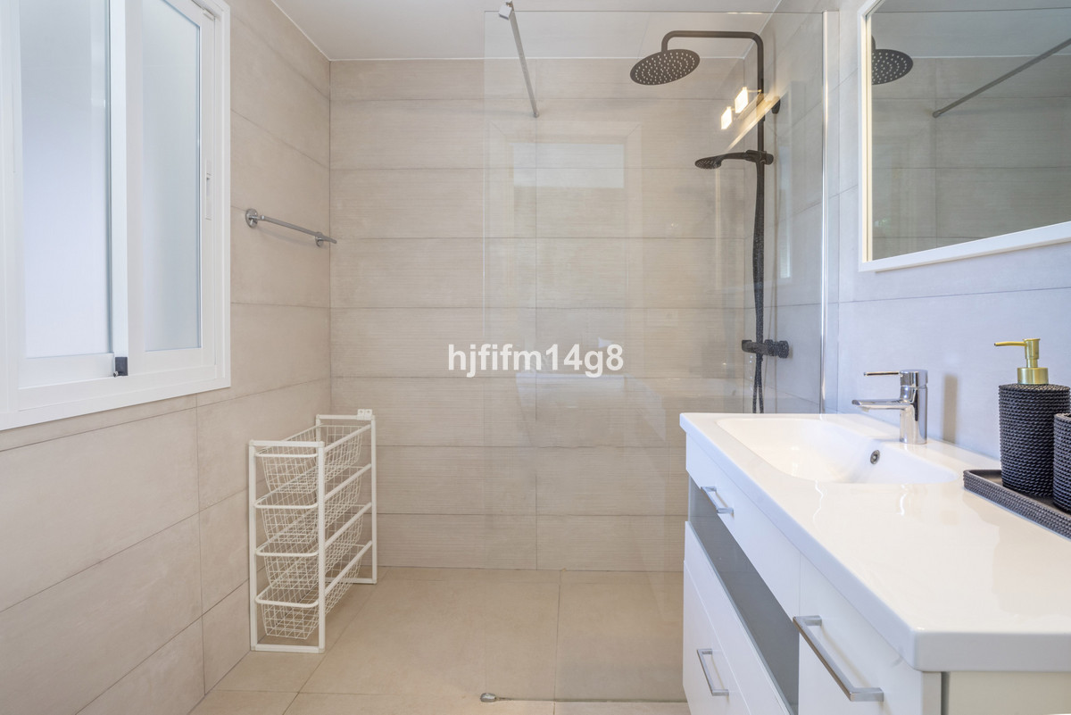 Huis te koop in Nueva Andalucía | 4 slaapkamers H5143321