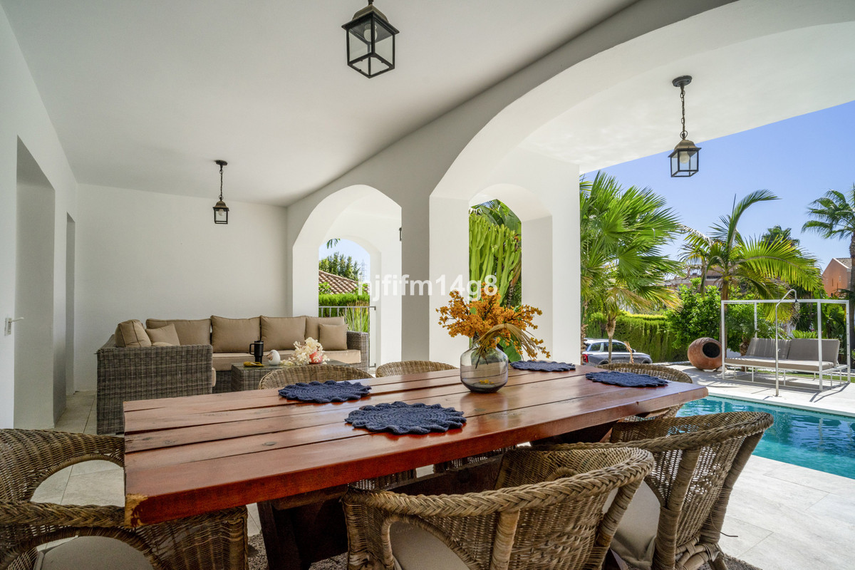 Huis te koop in Nueva Andalucía | 4 slaapkamers H5143321