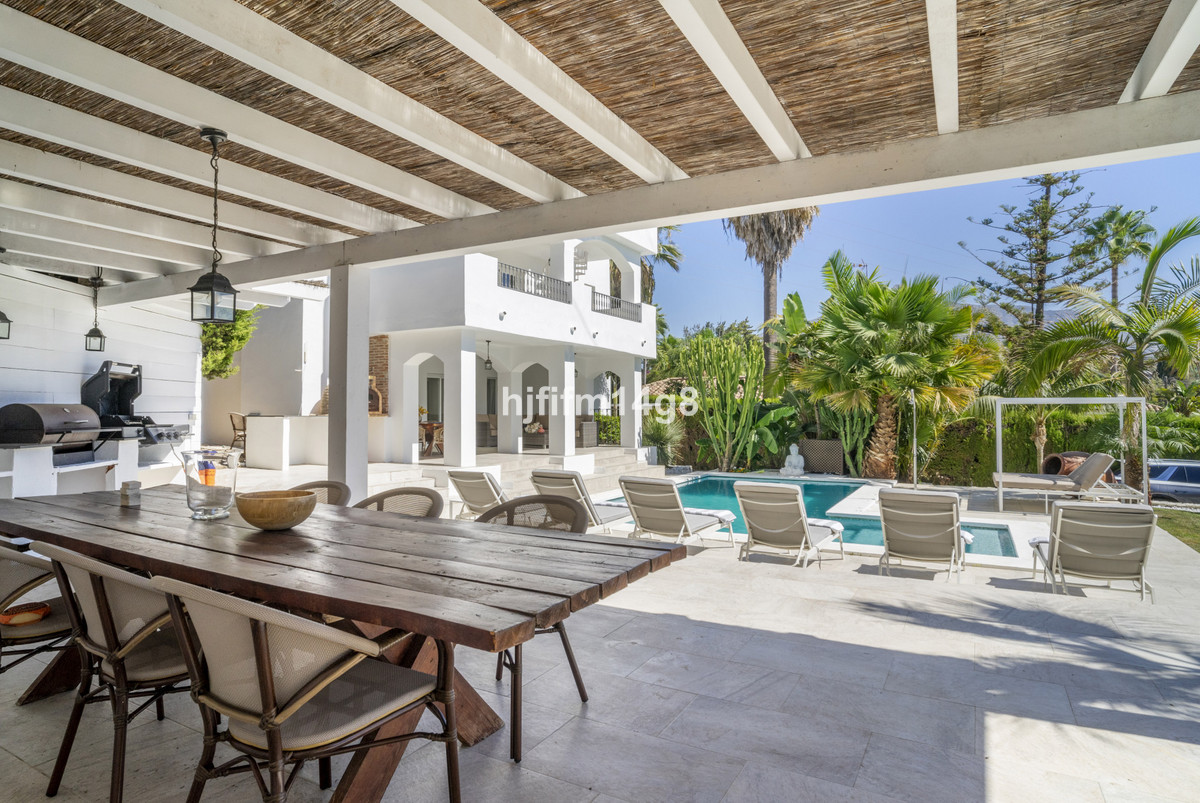Huis te koop in Nueva Andalucía | 4 slaapkamers H5143321