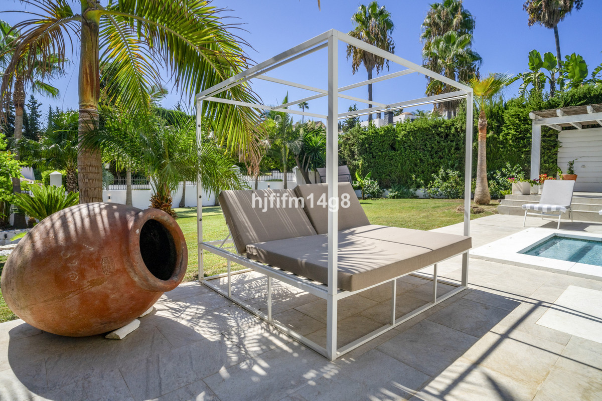 Huis te koop in Nueva Andalucía | 4 slaapkamers H5143321