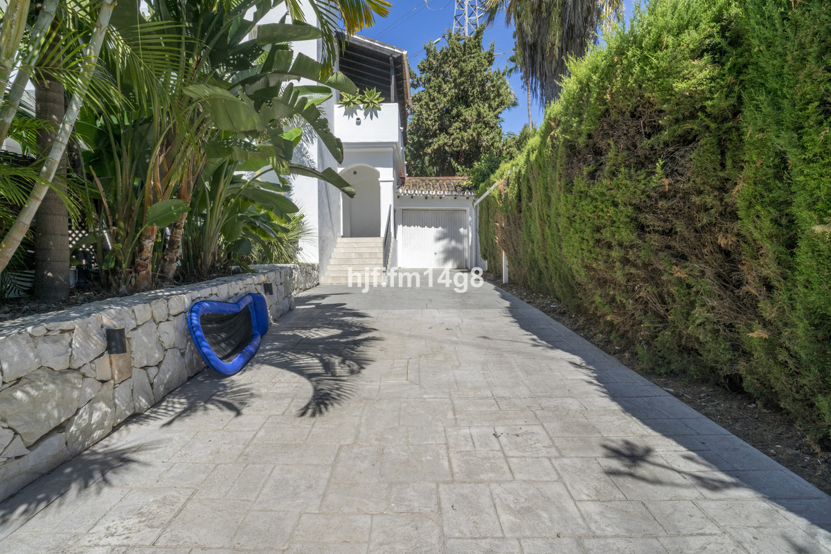 Huis te koop in Nueva Andalucía | 4 slaapkamers H5143321