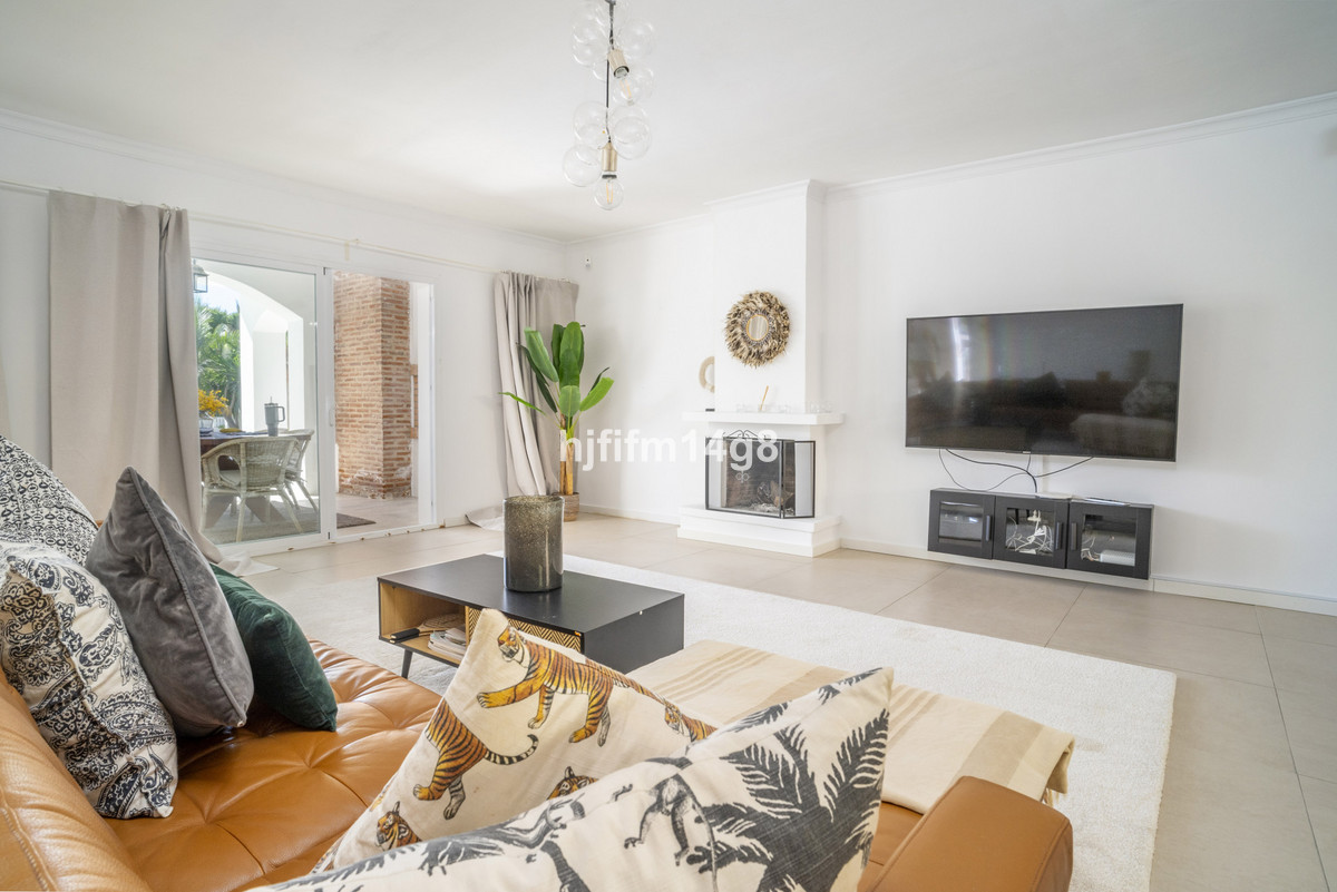 Huis te koop in Nueva Andalucía | 4 slaapkamers H5143321