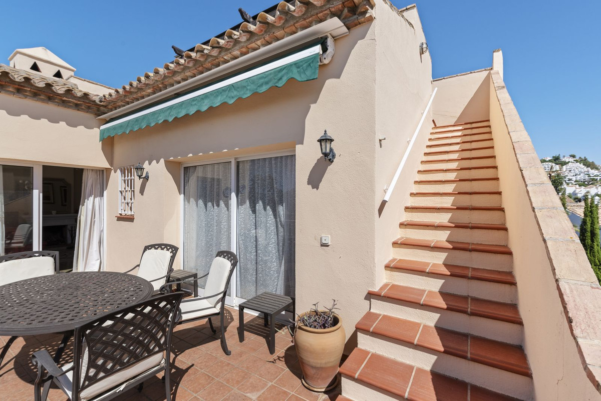 Appartement te koop in Nueva Andalucía | 3 slaapkamers H5143657