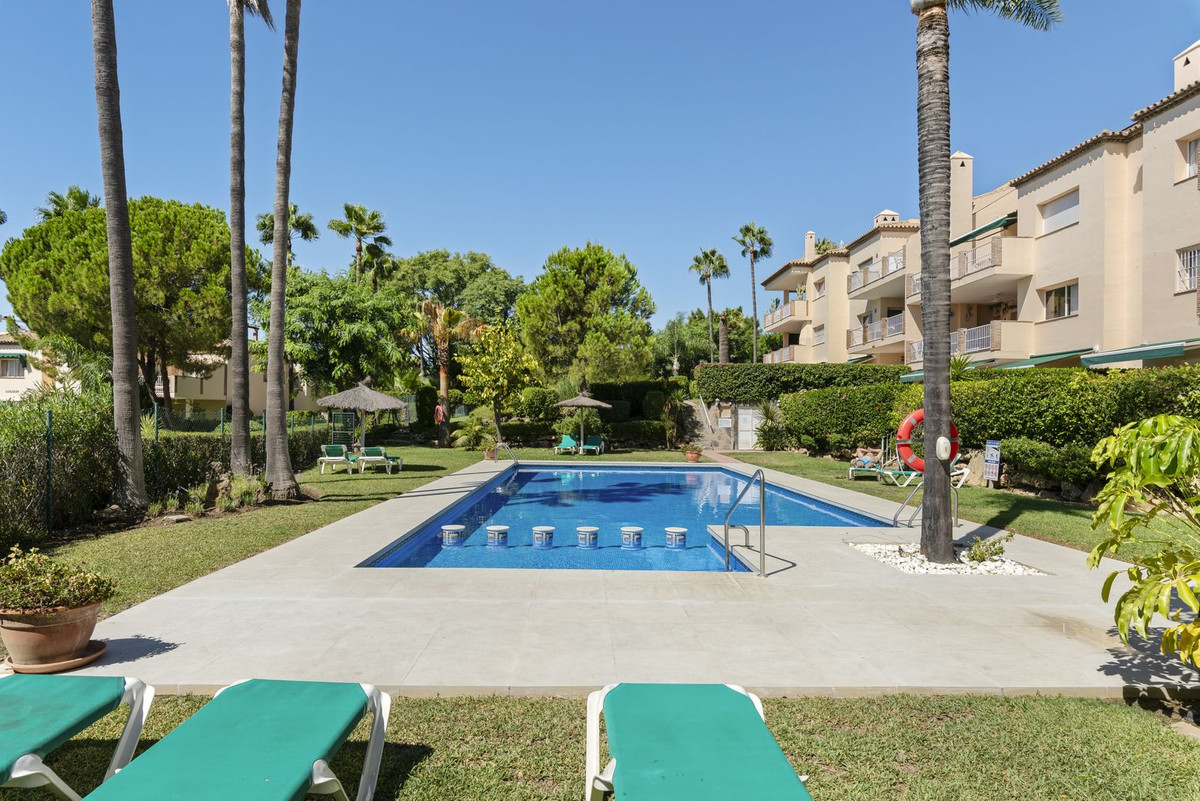 Appartement te koop in Nueva Andalucía | 3 slaapkamers H5143657