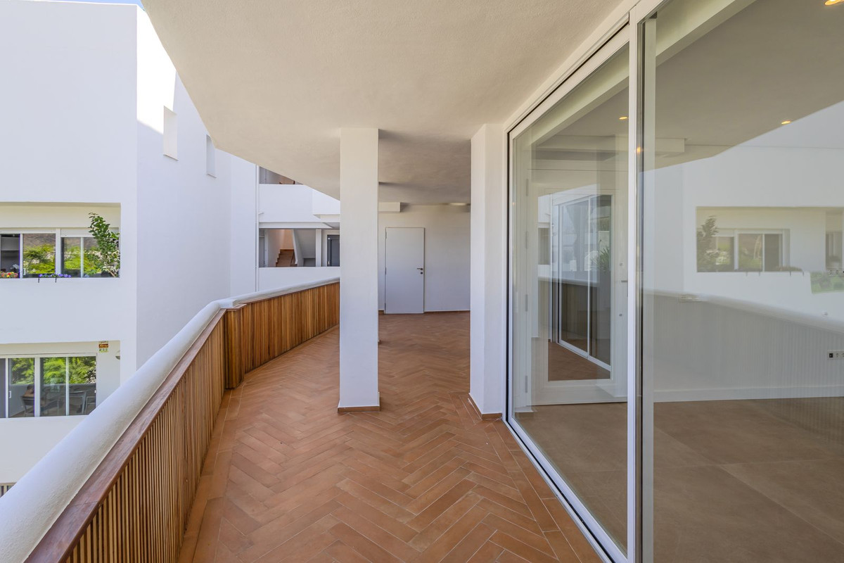 Appartement te koop in Nueva Andalucía | 2 slaapkamers H5143975