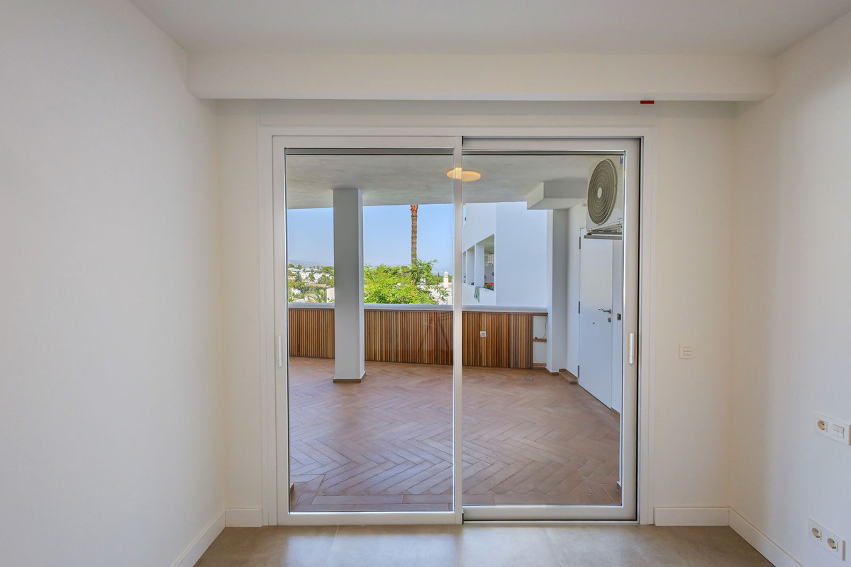 Appartement te koop in Nueva Andalucía | 2 slaapkamers H5143975