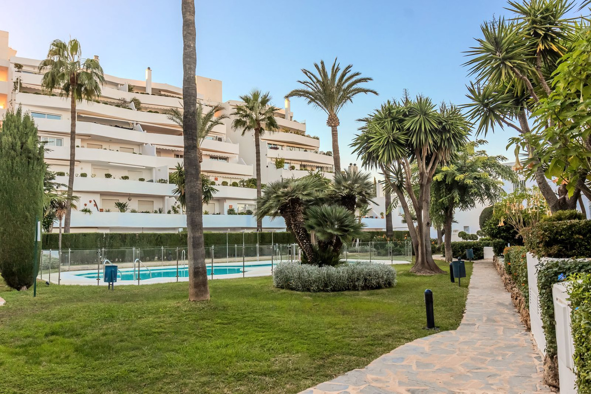 Appartement te koop in Nueva Andalucía | 2 slaapkamers H5143975