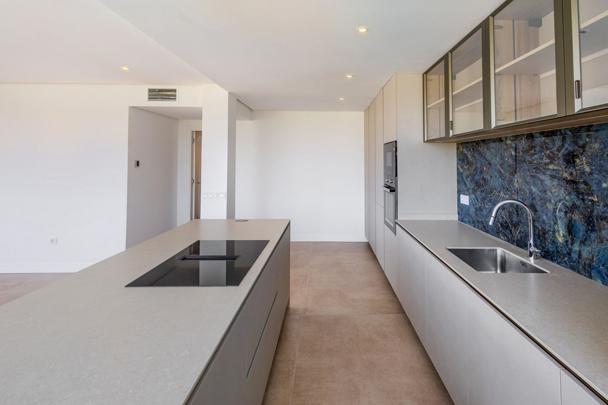 Appartement te koop in Nueva Andalucía | 2 slaapkamers H5143975