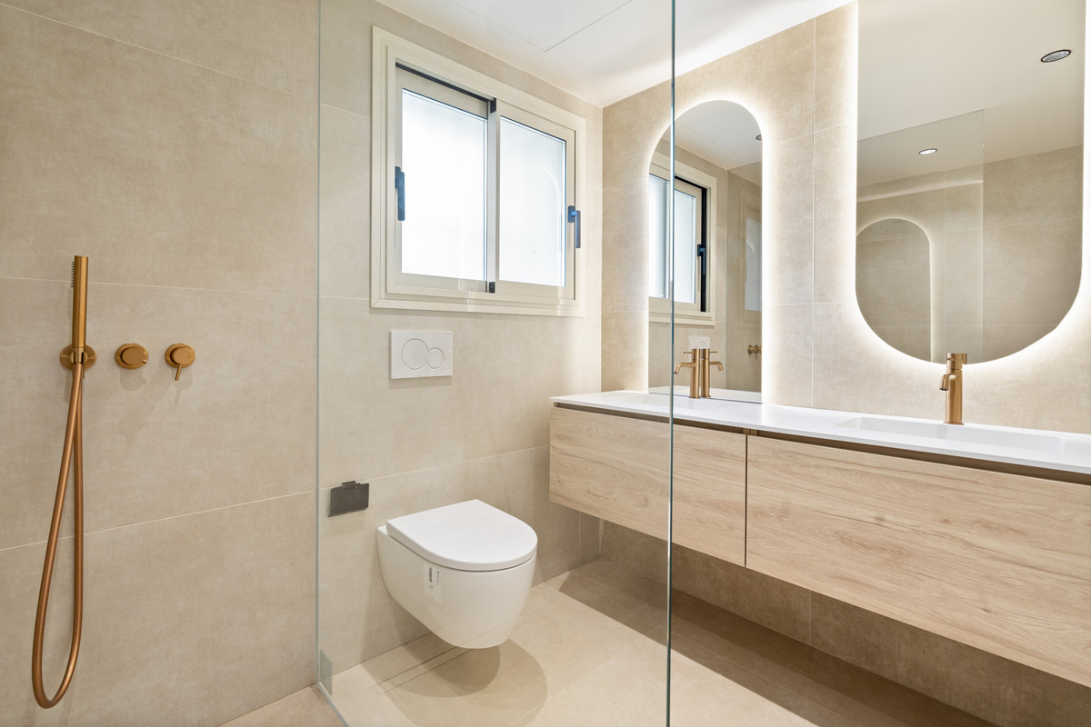 Appartement te koop in Nueva Andalucía | 3 slaapkamers H5144191