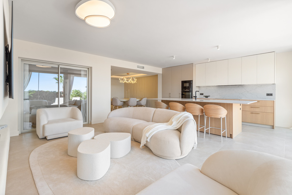 Appartement te koop in Nueva Andalucía | 3 slaapkamers H5144191