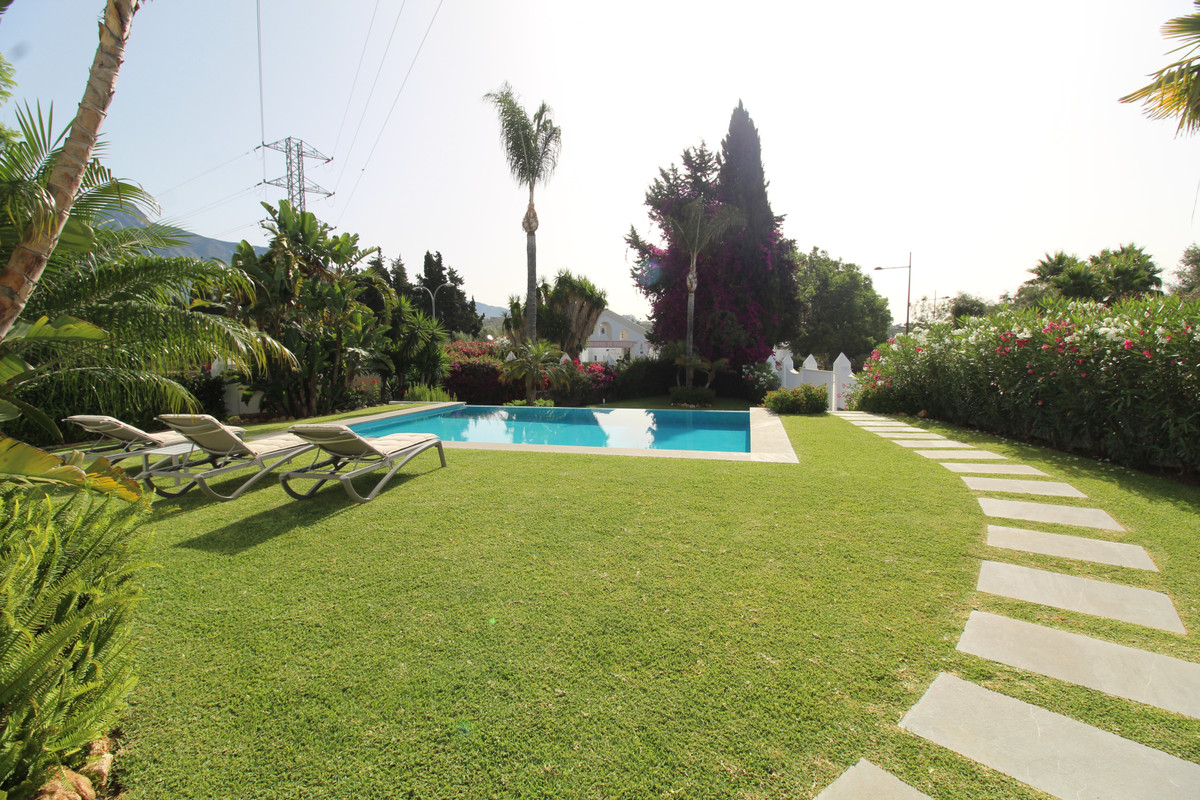 Huis te koop in Nueva Andalucía | 5 slaapkamers H5145193
