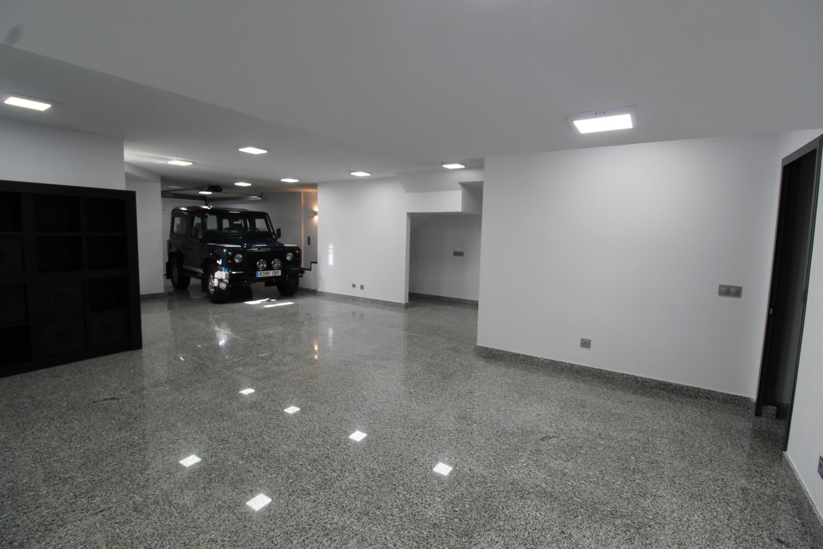 Huis te koop in Nueva Andalucía | 5 slaapkamers H5145193