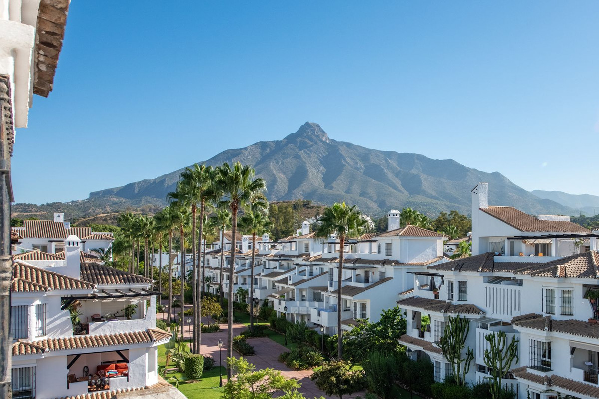 Appartement te koop in Nueva Andalucía | 3 slaapkamers H5145889