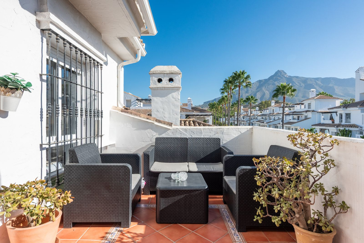 Appartement te koop in Nueva Andalucía | 3 slaapkamers H5145889