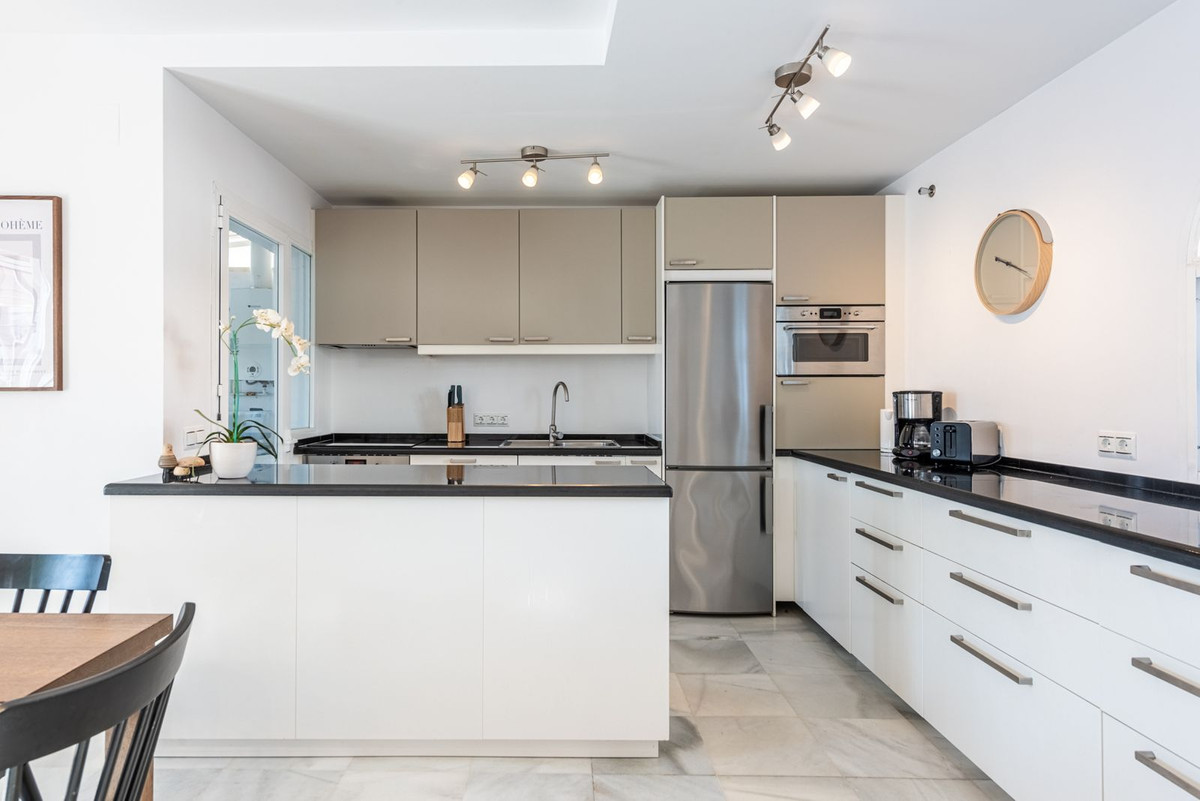 Appartement te koop in Nueva Andalucía | 3 slaapkamers H5145889