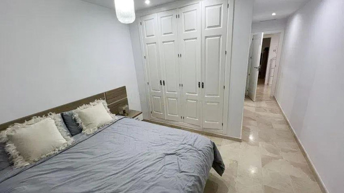 Appartement te koop in Nueva Andalucía | 2 slaapkamers H5147788