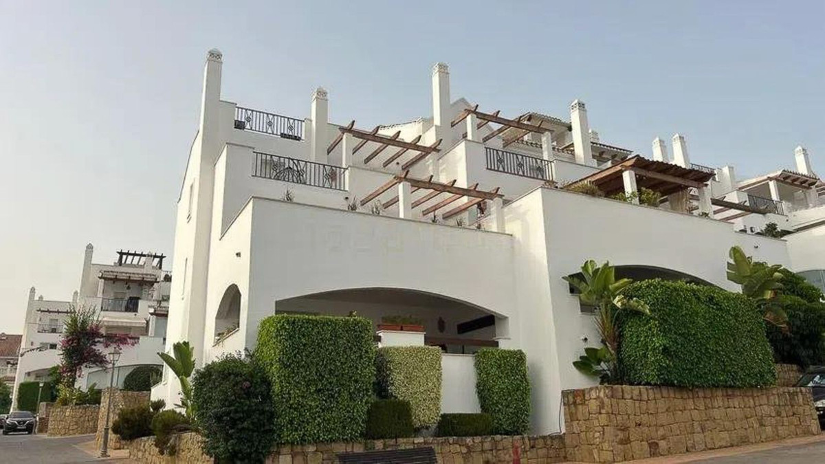 Appartement te koop in Nueva Andalucía | 2 slaapkamers H5147788