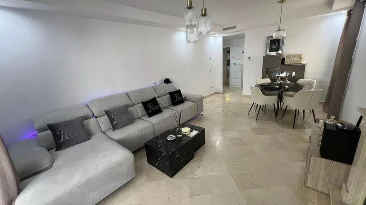 Appartement te koop in Nueva Andalucía | 2 slaapkamers H5147788