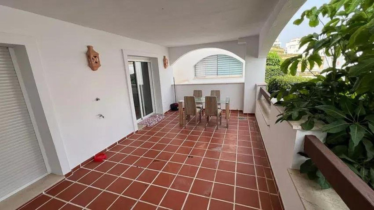 Appartement te koop in Nueva Andalucía | 2 slaapkamers H5147788