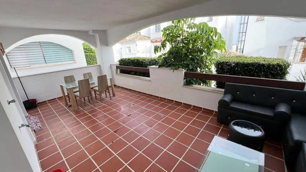 Appartement te koop in Nueva Andalucía | 2 slaapkamers H5147788